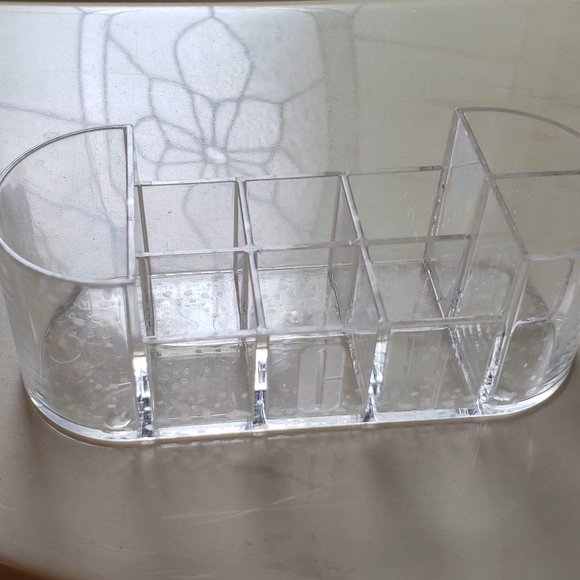 Clinique Acrylic Makeup Caddy - Picture 1 of 5